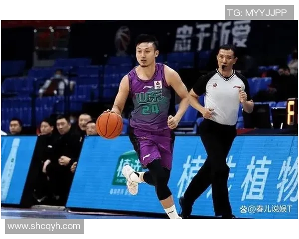 深入探讨成都篮球队的战术配合与球员默契程度的全面对比分析 深入探讨成都篮球队的战术配合与球员默契程度的全面对比分析